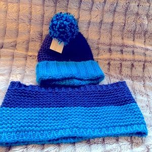 Matching Knit Kids Infinity scarf and Hat with Pom Pom- Brand new - Never Used